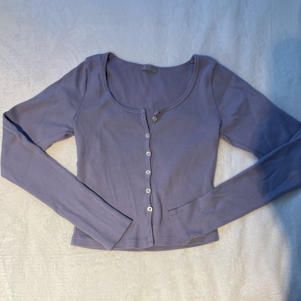 John Galt/ Brandy Melville Cropped longsleeve button up